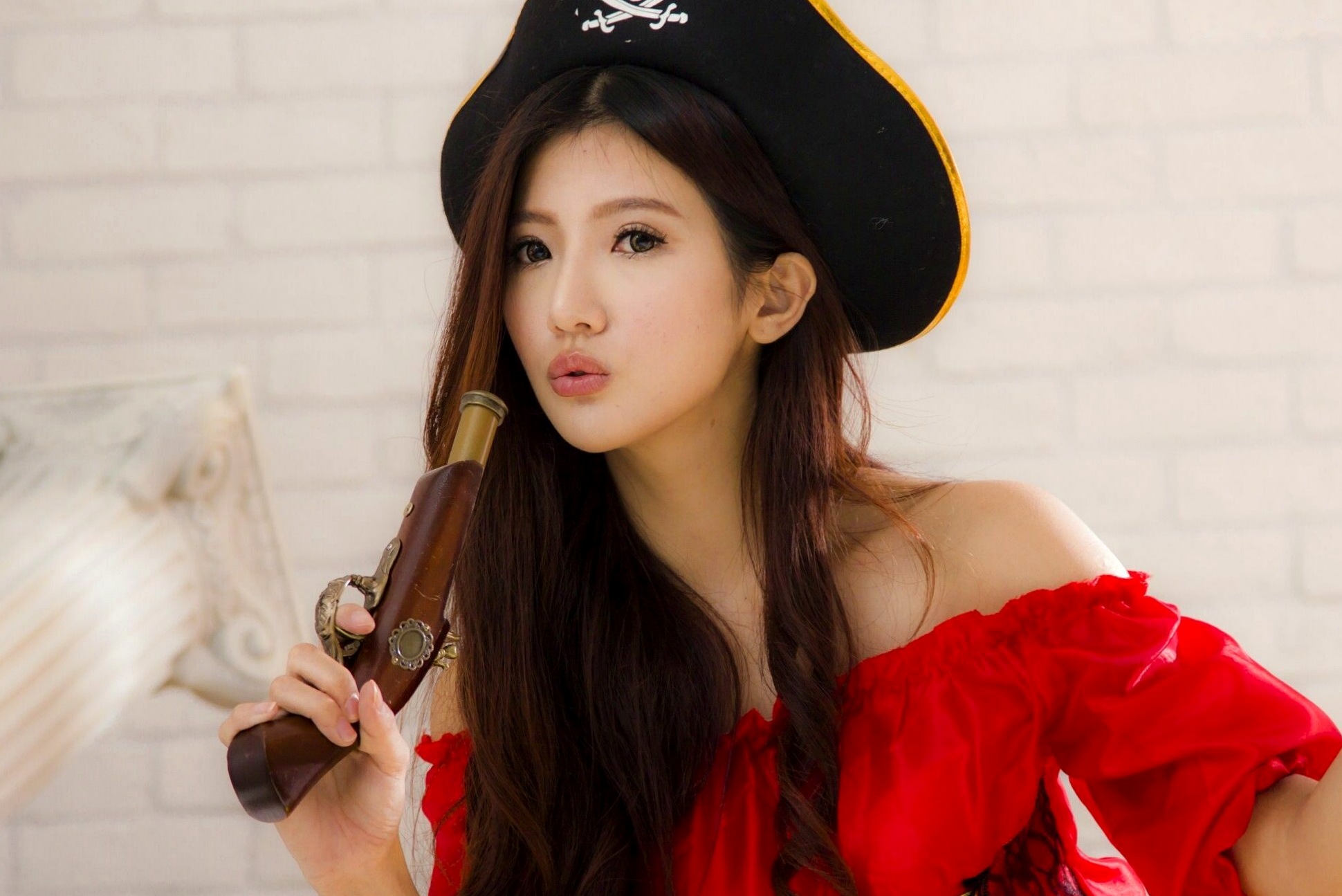 Gallery - 台湾正妹薇安Vivian硬核武装特工写真：飒爽制服棚拍，尽显酷飒冷艳作战风情台湾御女郎 - Royal Lady 制服冷艳角色扮演 薇安Vivian女神私房照_秀色女神 - image 31
