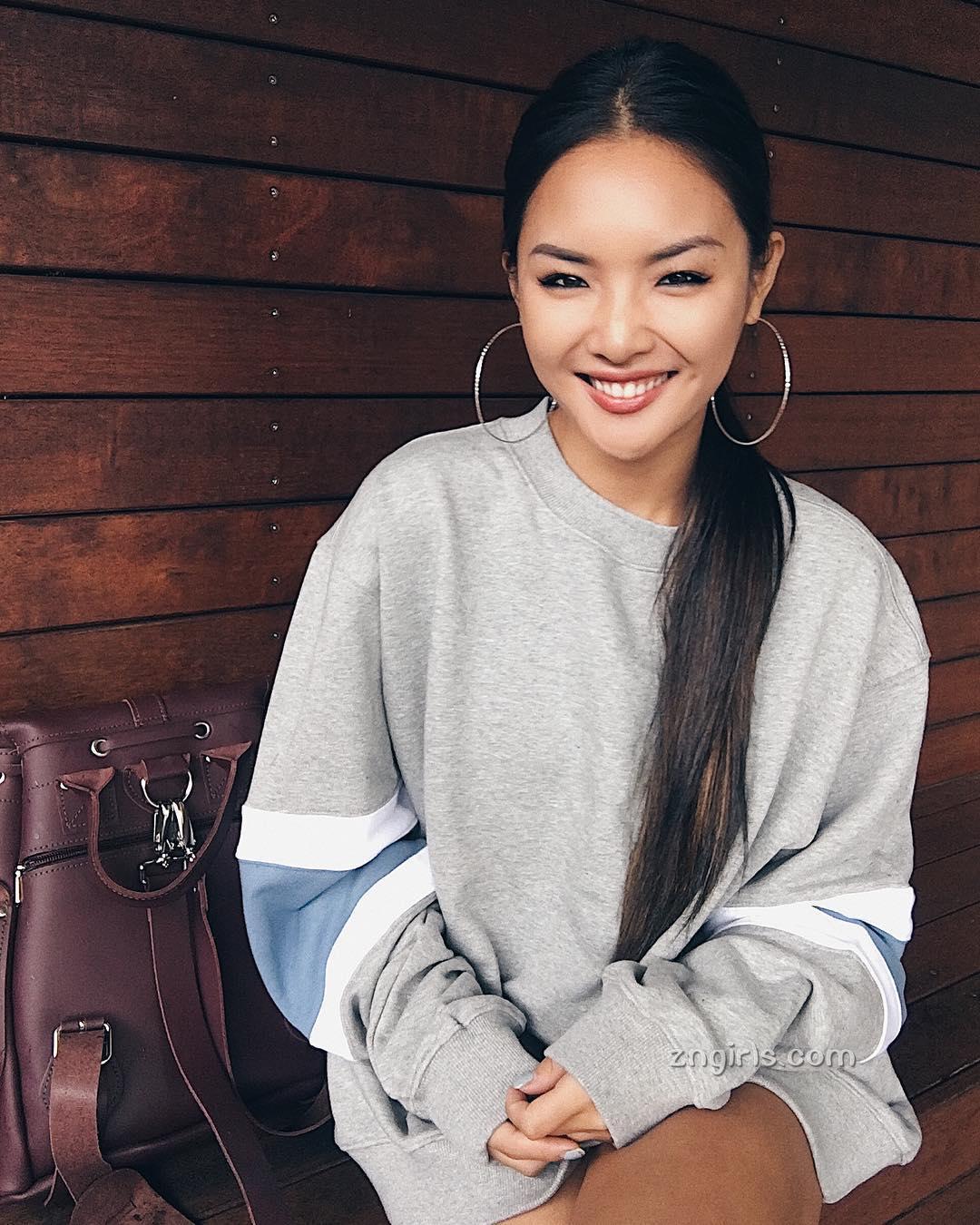 韩籍辣妹Chailee Son 小麦色皮肤与马甲线