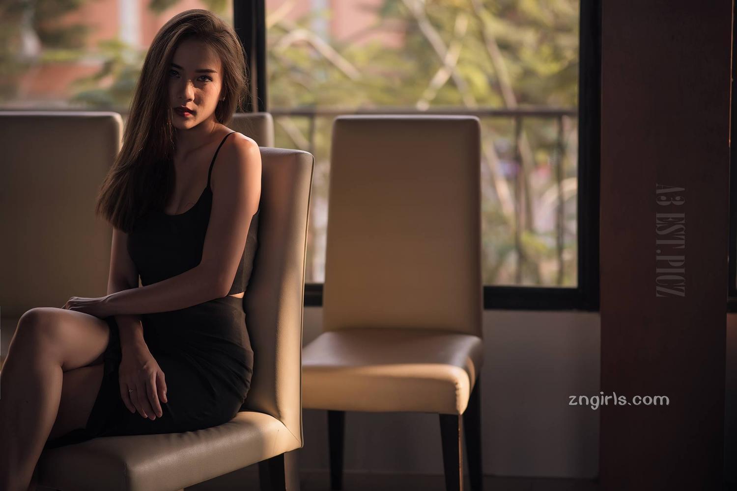 泰国美人Aumamii Upaiprom泳装出镜美图