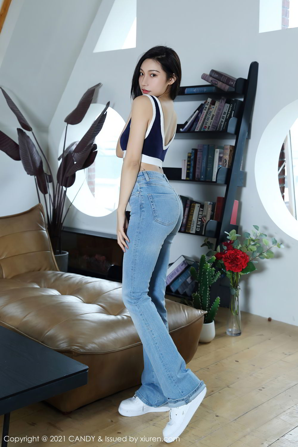 [CANDY]高清写真图 2021.05.11 VOL.084 小狐狸Kathryn