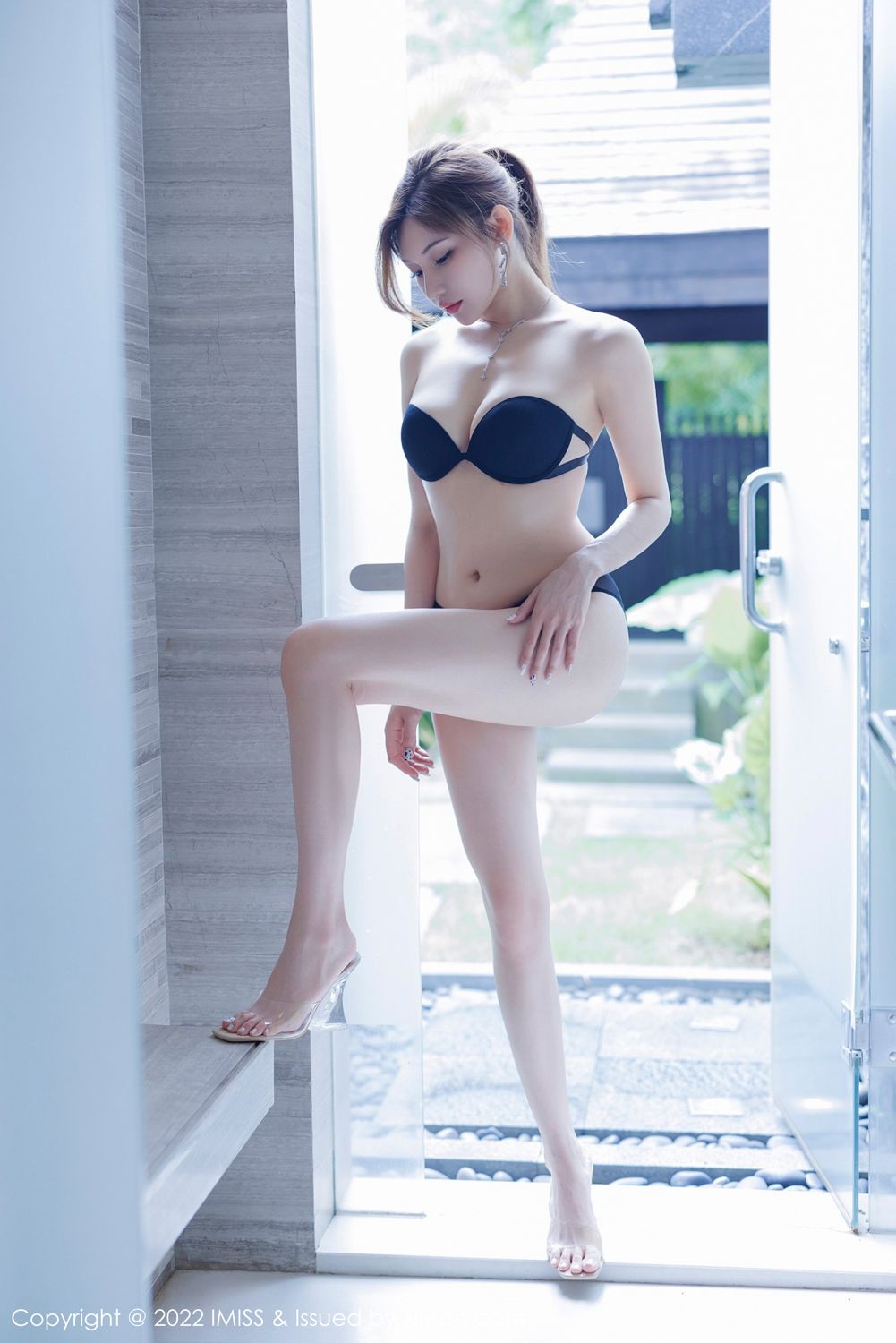 [IMISS]高清写真图 2022.08.29 VOL.695 小狐狸Kathryn