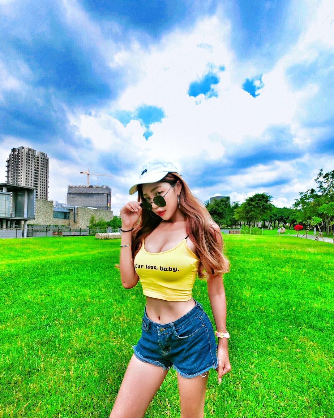 美女博客主林倩 抓住夏日的尾巴