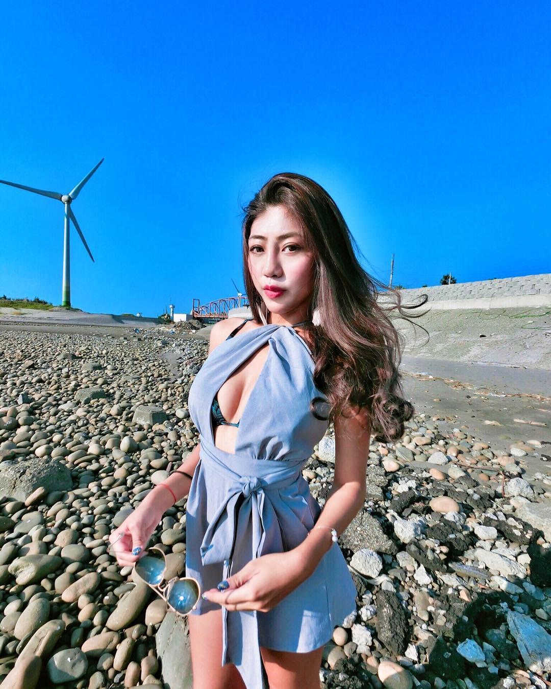 美女博客主林倩 抓住夏日的尾巴