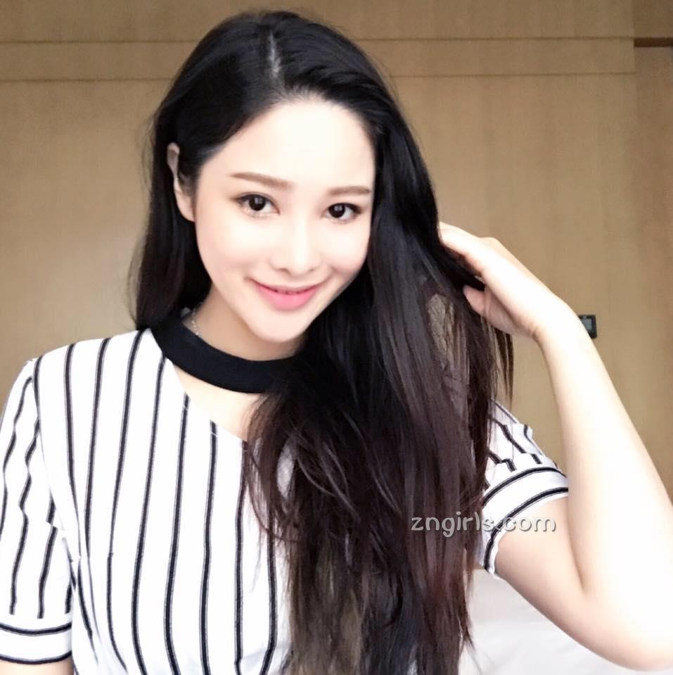 魅惑小妖精梓薰 性感蛮腰天生丽质