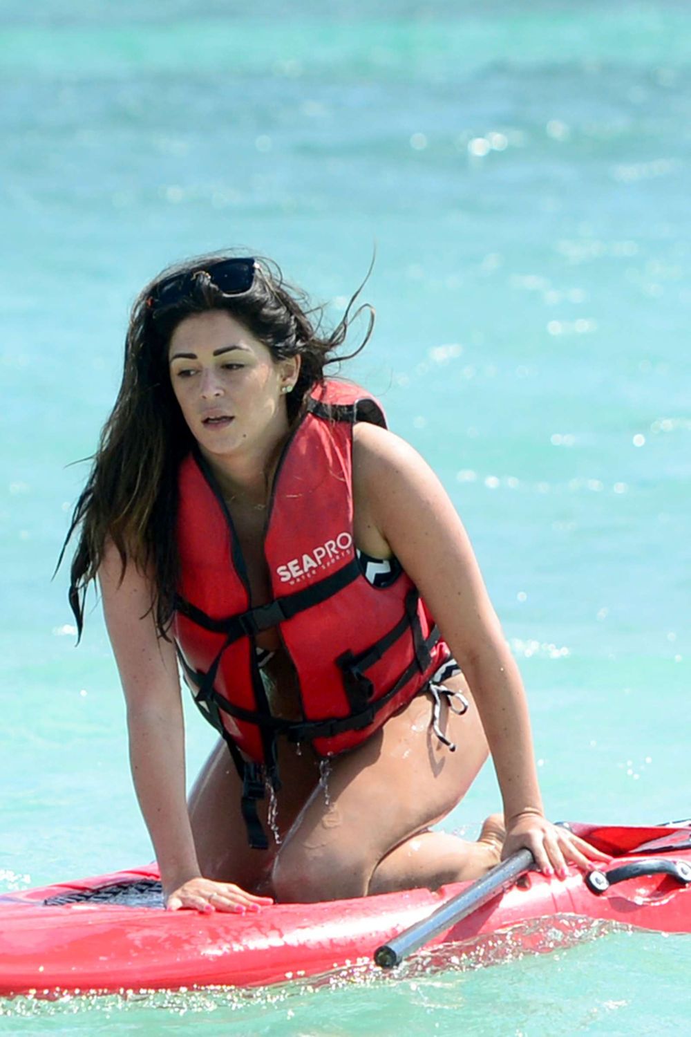 英国模特Casey Batchelor 真人秀高清比基尼图片
