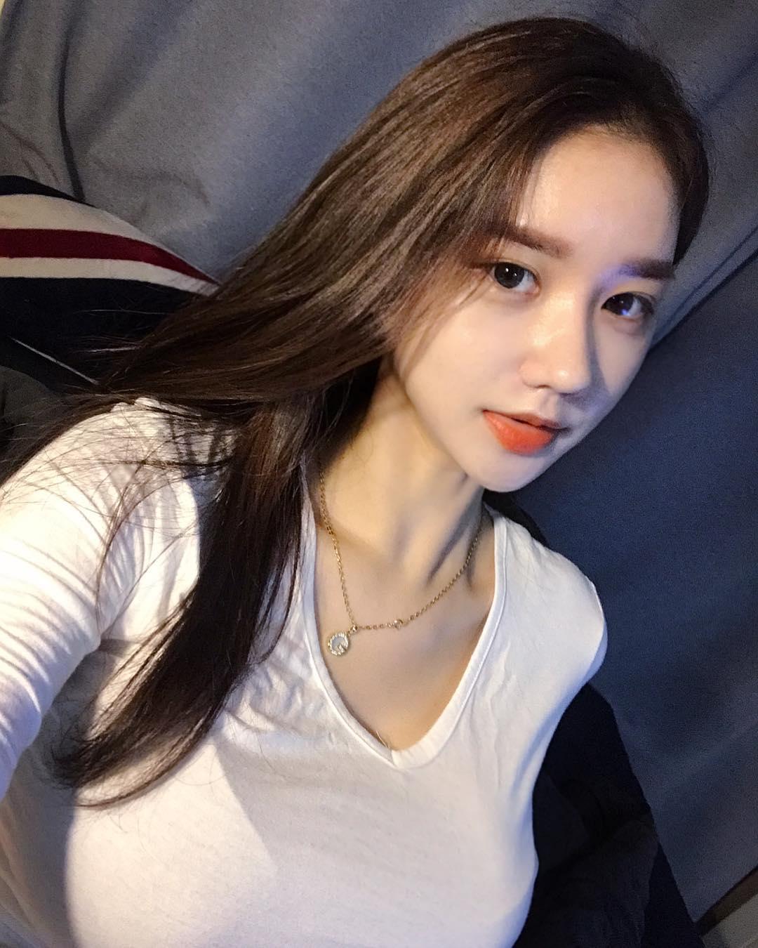 韩国超正妹미령원 完美曲线征服网友