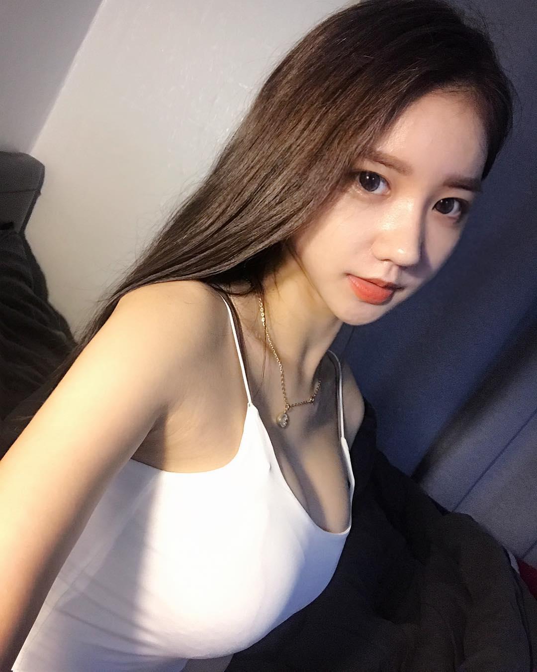 韩国超正妹미령원 完美曲线征服网友