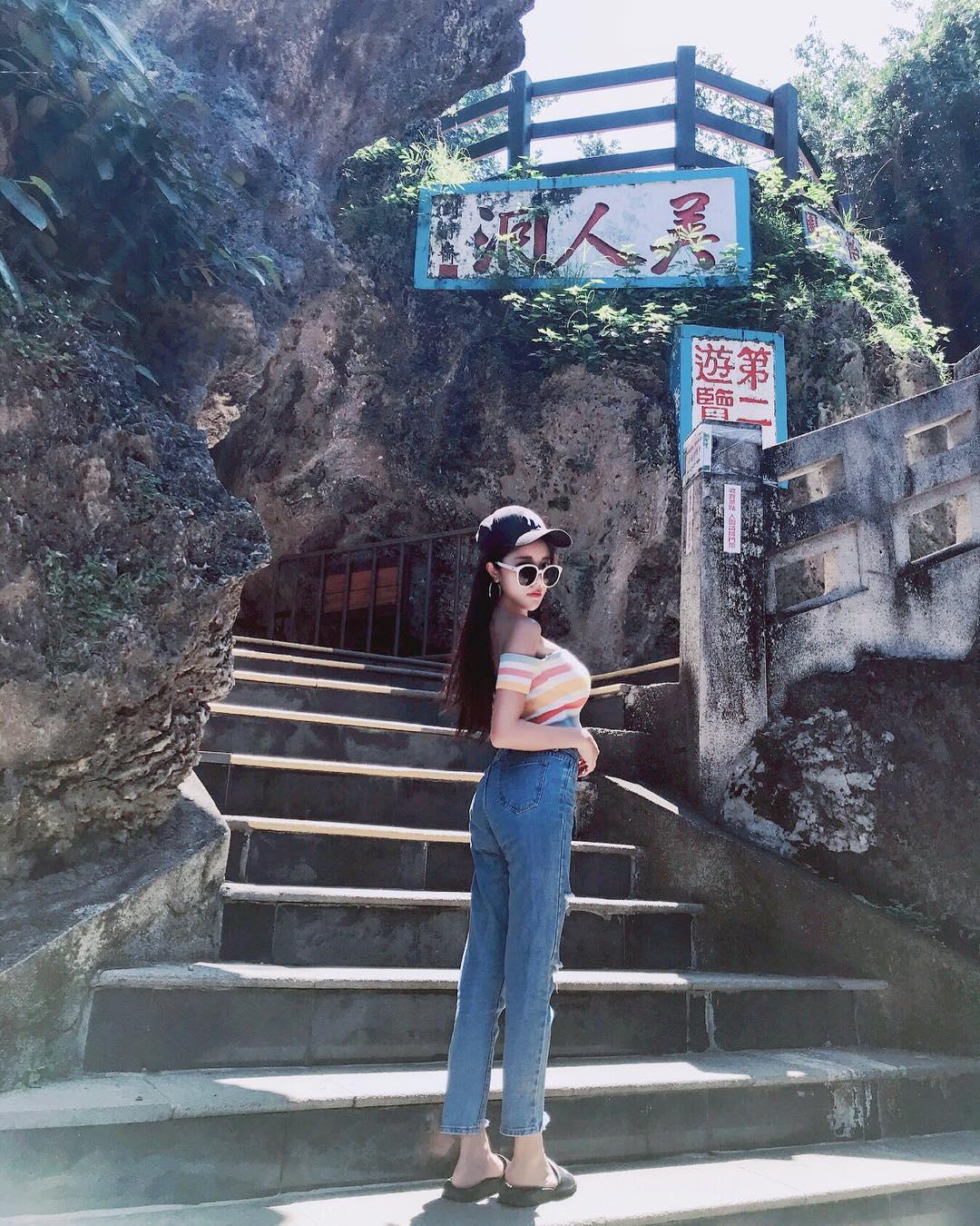 台湾辣妹张瑜庭 海滩比基尼的炸裂感