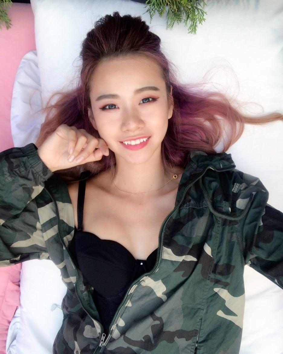 大马女模Qi Qi Lee 惊人上围性感迷人