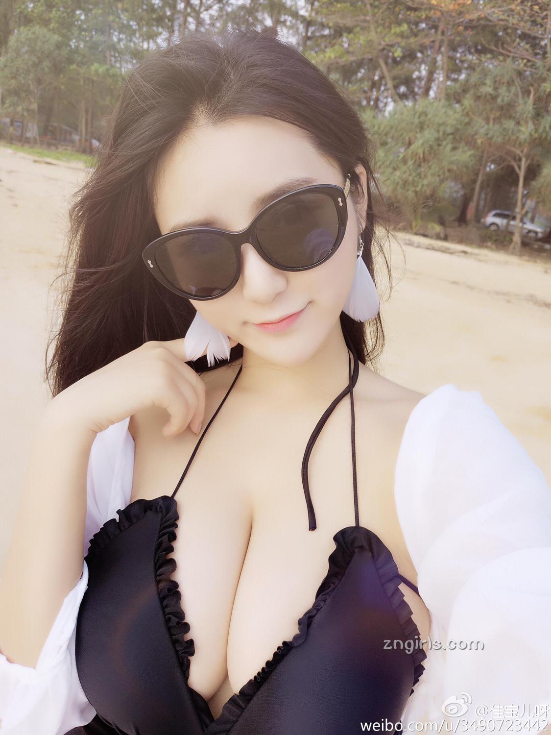 超正直播妹佳宝儿 气质外形无可挑剔