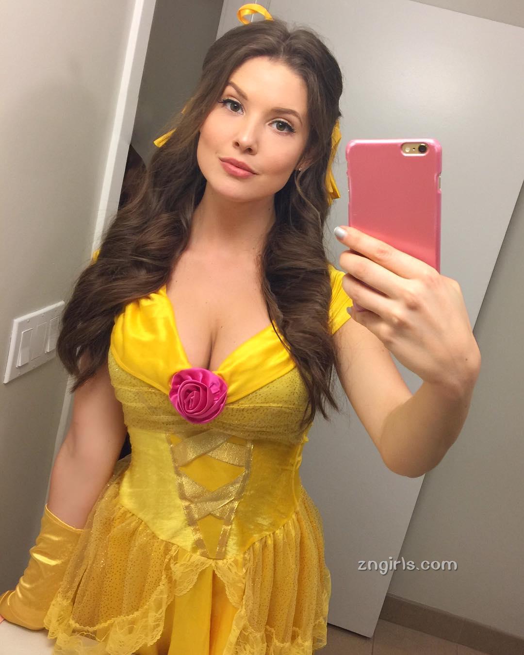 Amanda Cerny- 充满喜感的性感辣模