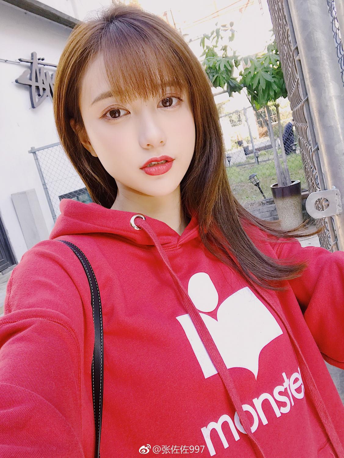 梦幻正妹张佐佐 微博美妆私房照