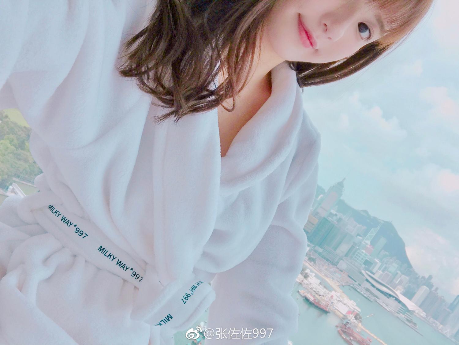 梦幻正妹张佐佐 微博美妆私房照