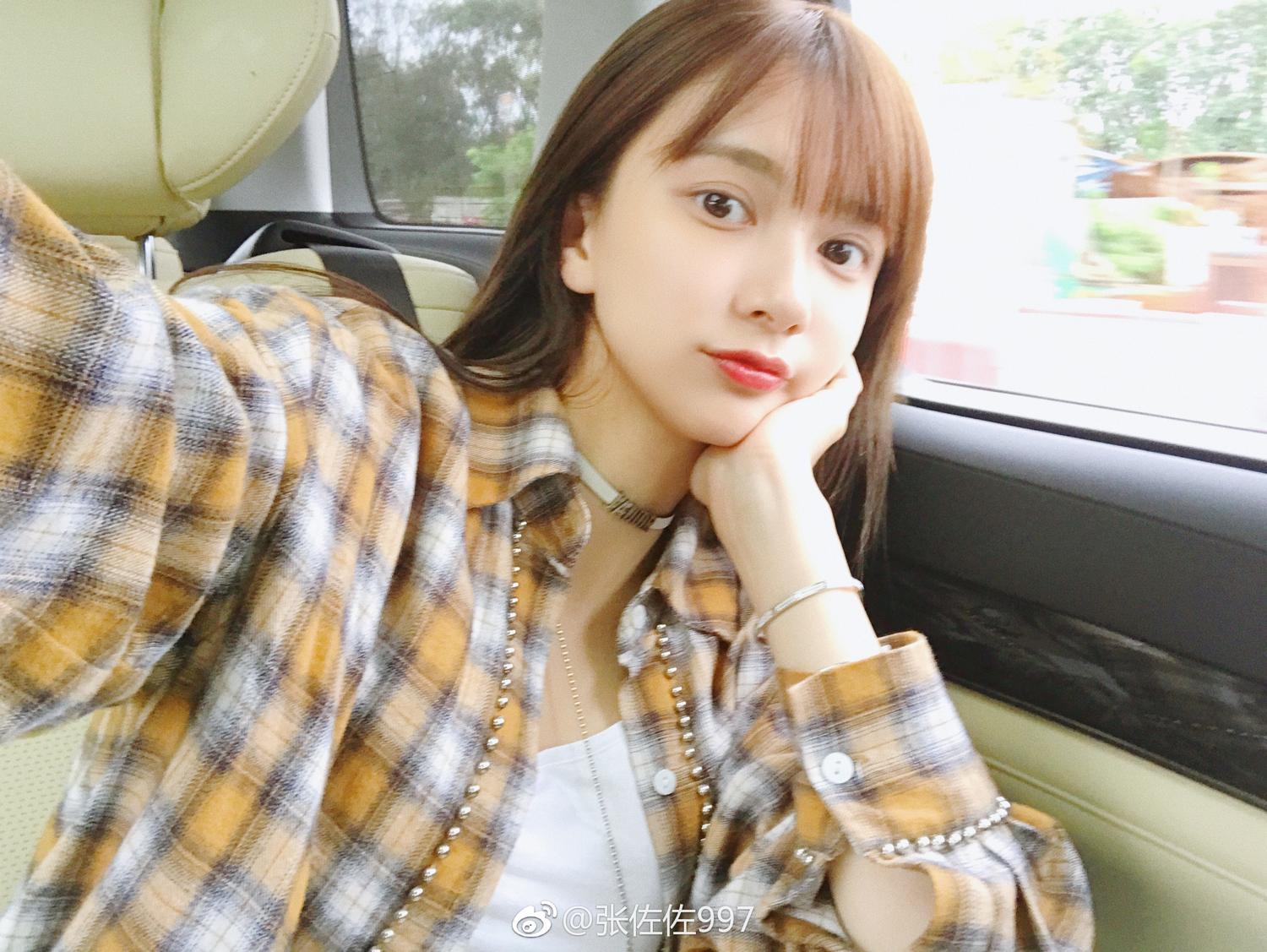 梦幻正妹张佐佐 微博美妆私房照