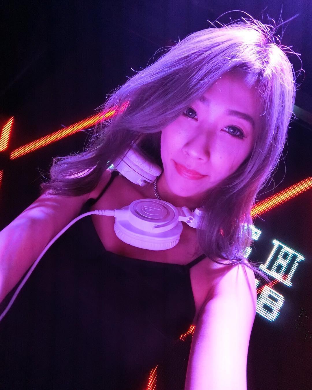性感DJ拾壹给你最强的音乐与视觉双重享受！