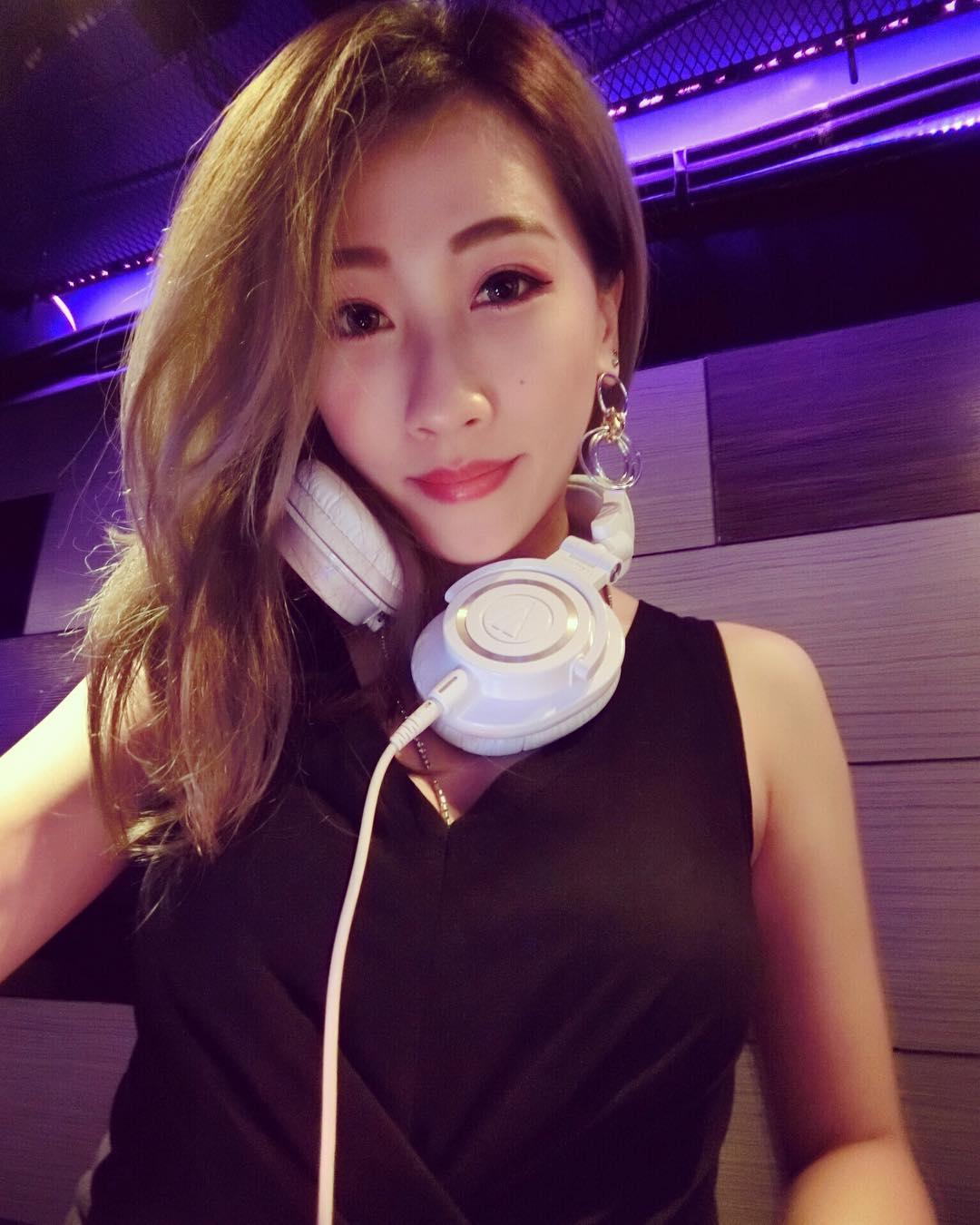 性感DJ拾壹给你最强的音乐与视觉双重享受！