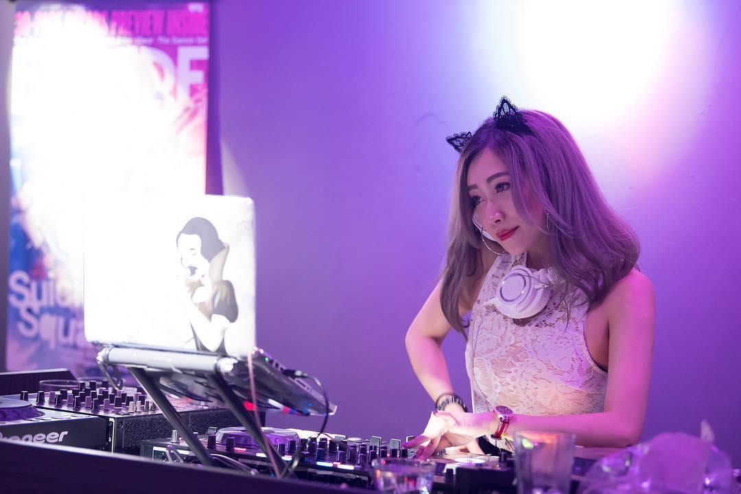性感DJ拾壹给你最强的音乐与视觉双重享受！