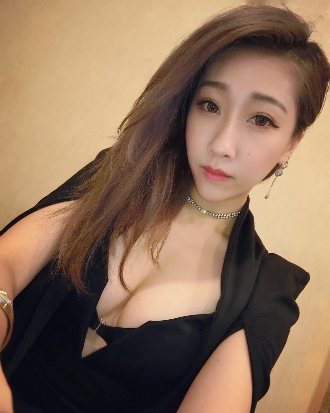性感DJ拾壹给你最强的音乐与视觉双重享受！