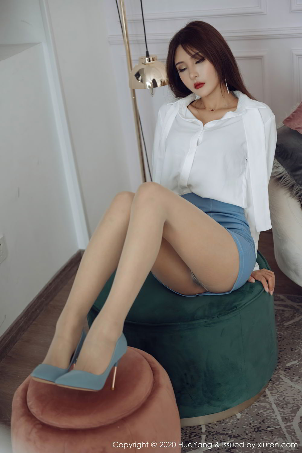 [HuaYang]高清写真图 2020.09.16 VOL.291 Emily顾奈奈