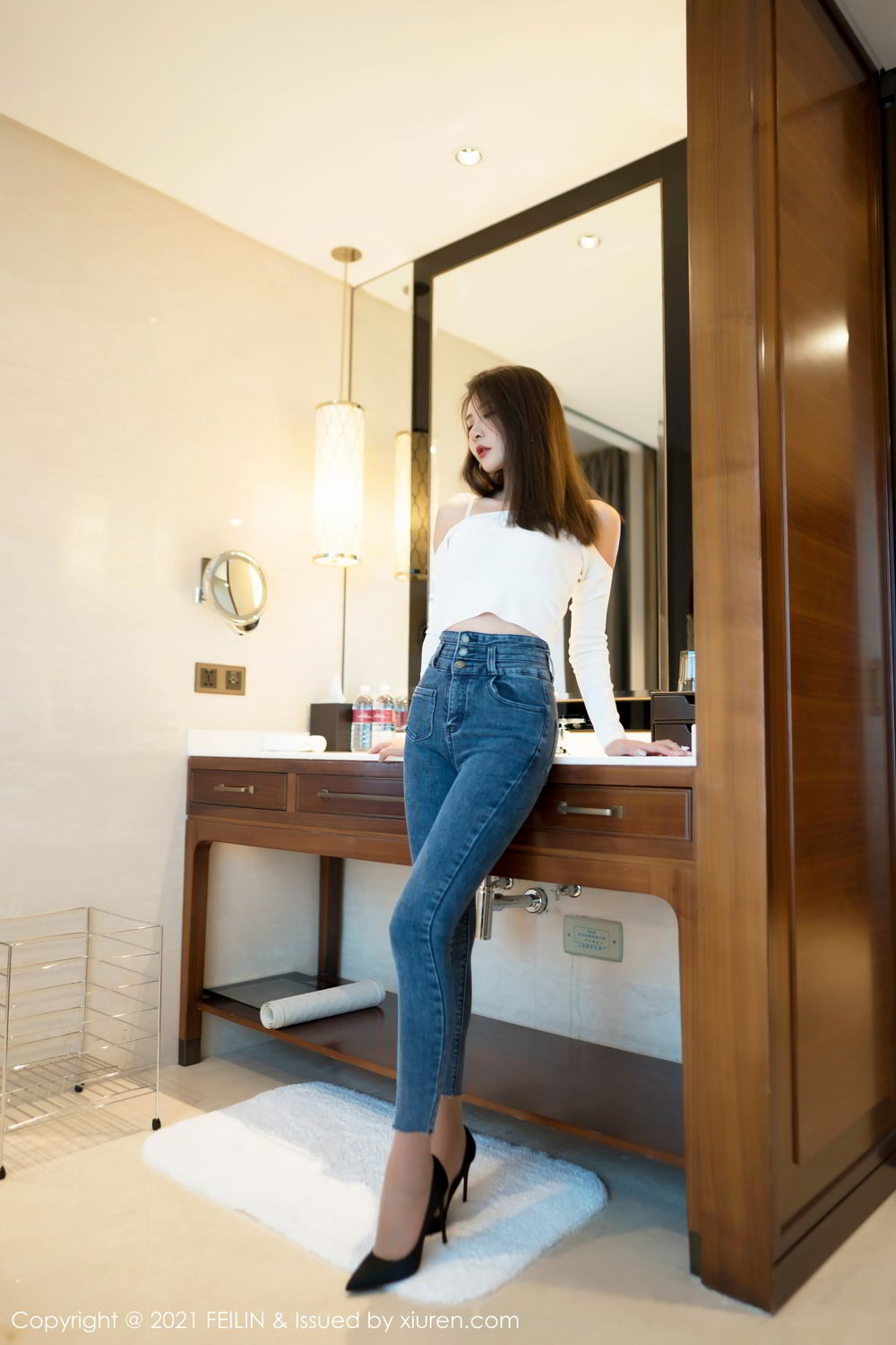 [FEILIN]高清写真图 2021.05.13 VOL.389 Emily顾奈奈