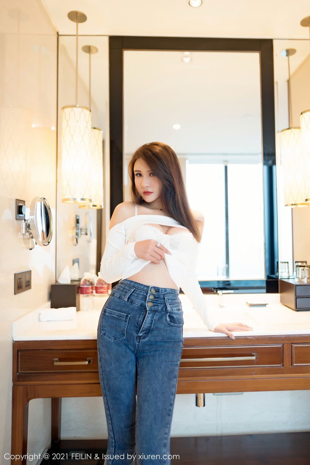 [FEILIN]高清写真图 2021.05.13 VOL.389 Emily顾奈奈