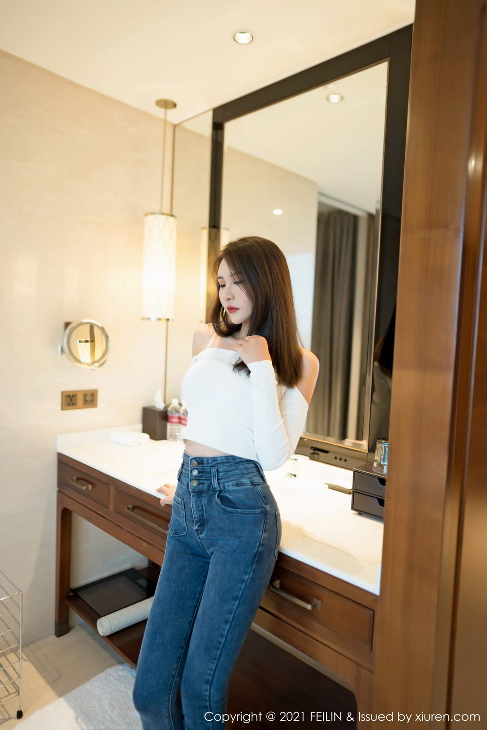 [FEILIN]高清写真图 2021.05.13 VOL.389 Emily顾奈奈