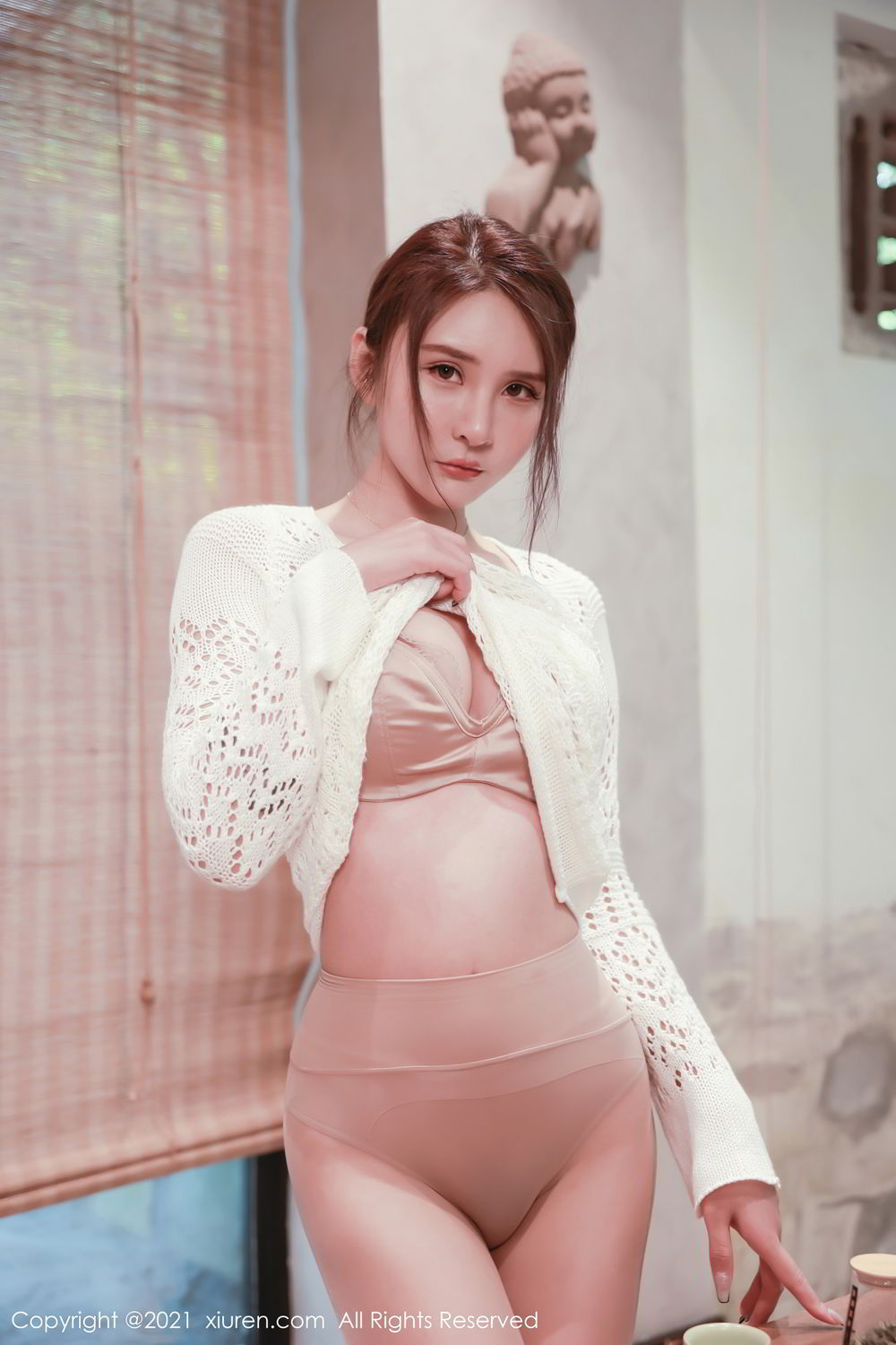 [XiuRen]高清写真图 2021.06.10 VOL.3530 Emily尹菲