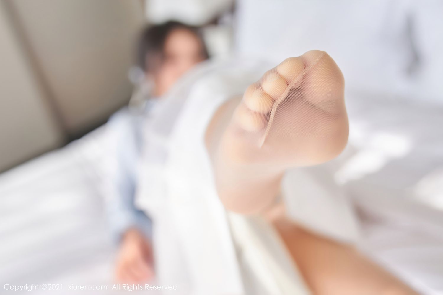 Emily尹菲云南旅拍 典雅多姿的职业装