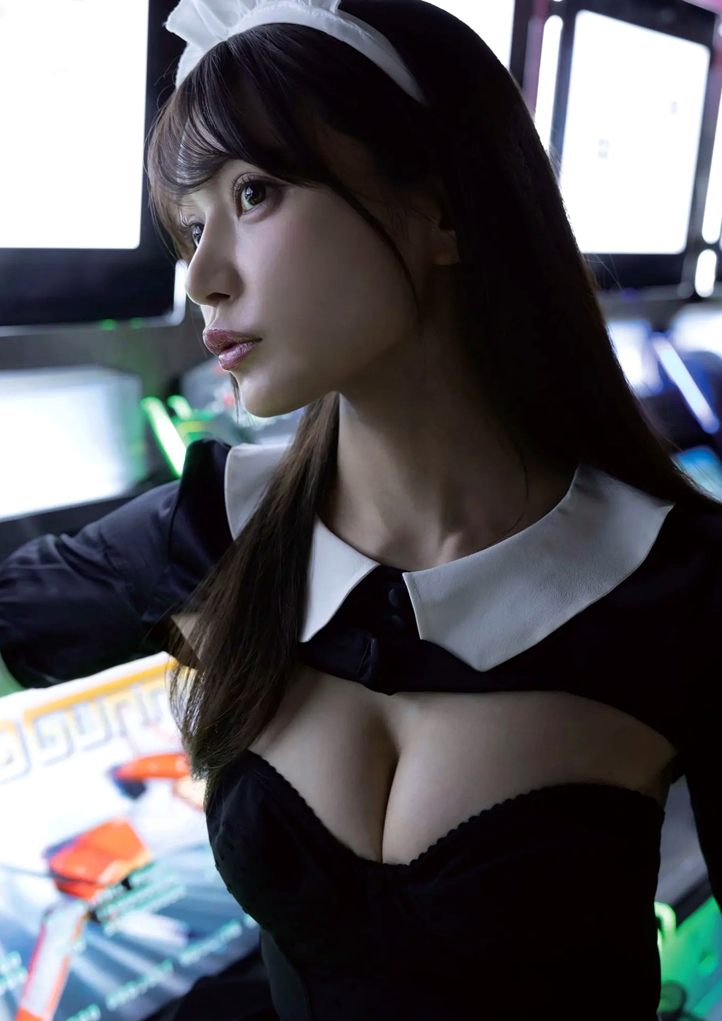 似鳥沙也加 - Ten. [110P] 性感女仆装与魅惑私房写真