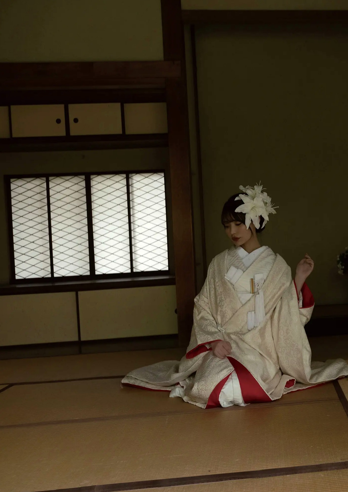 似鳥沙也加 - Ten. [110P] 性感女仆装与魅惑私房写真