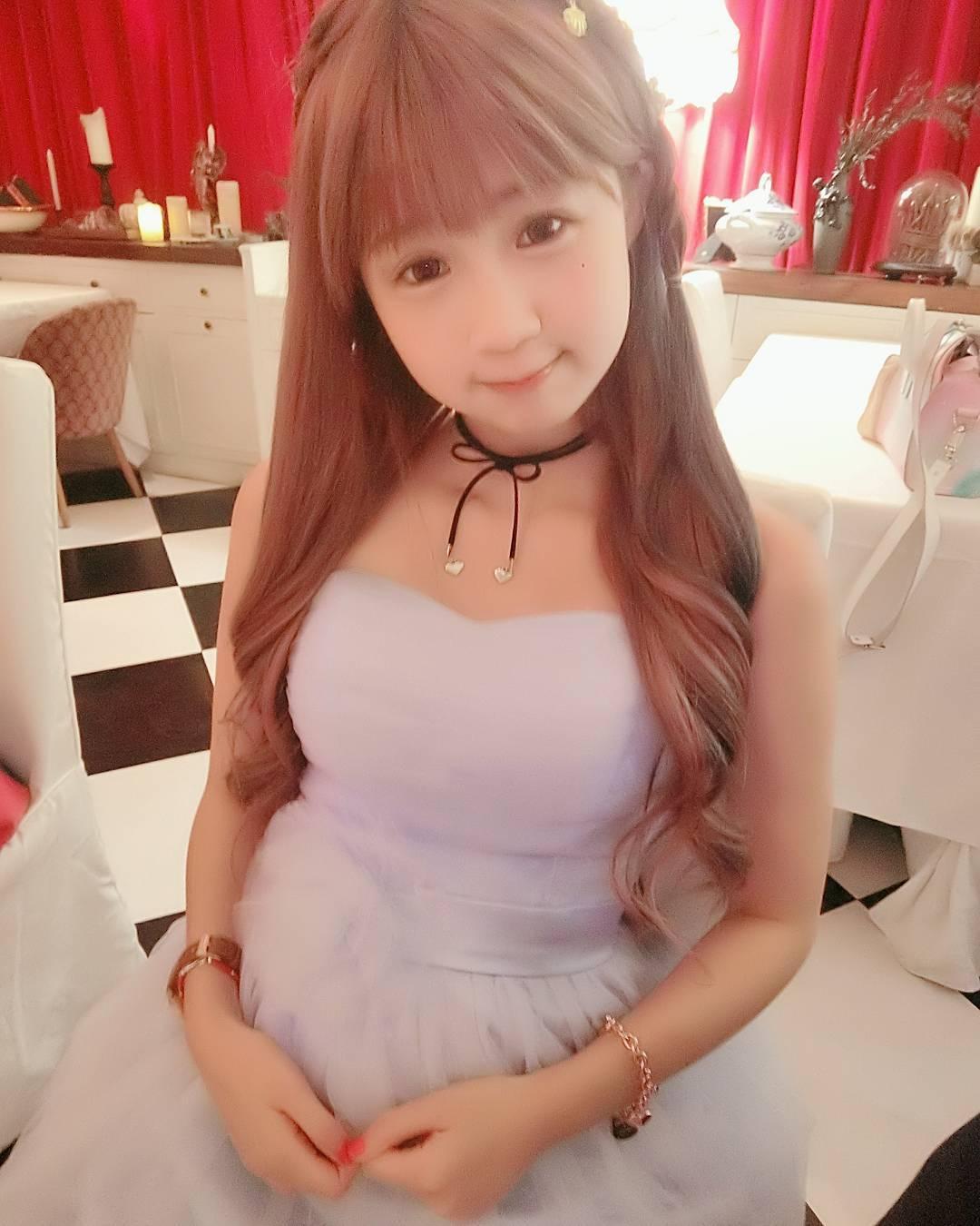 超甜美萌妹周奕瑜 深藏不露的好身材