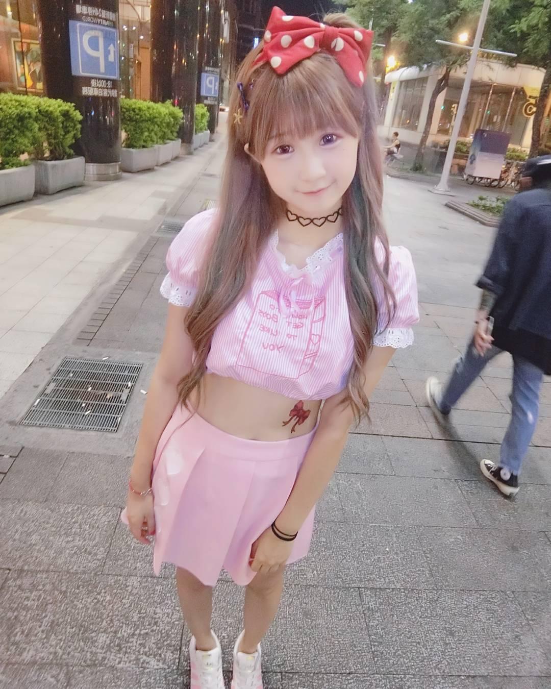超甜美萌妹周奕瑜 深藏不露的好身材