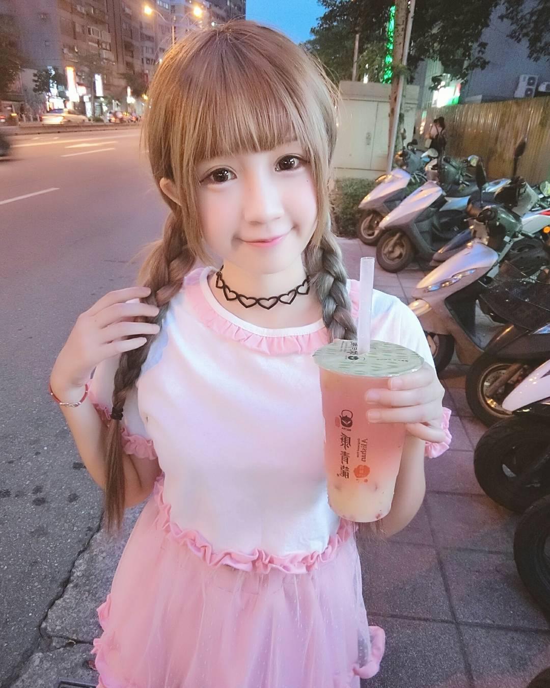 超甜美萌妹周奕瑜 深藏不露的好身材