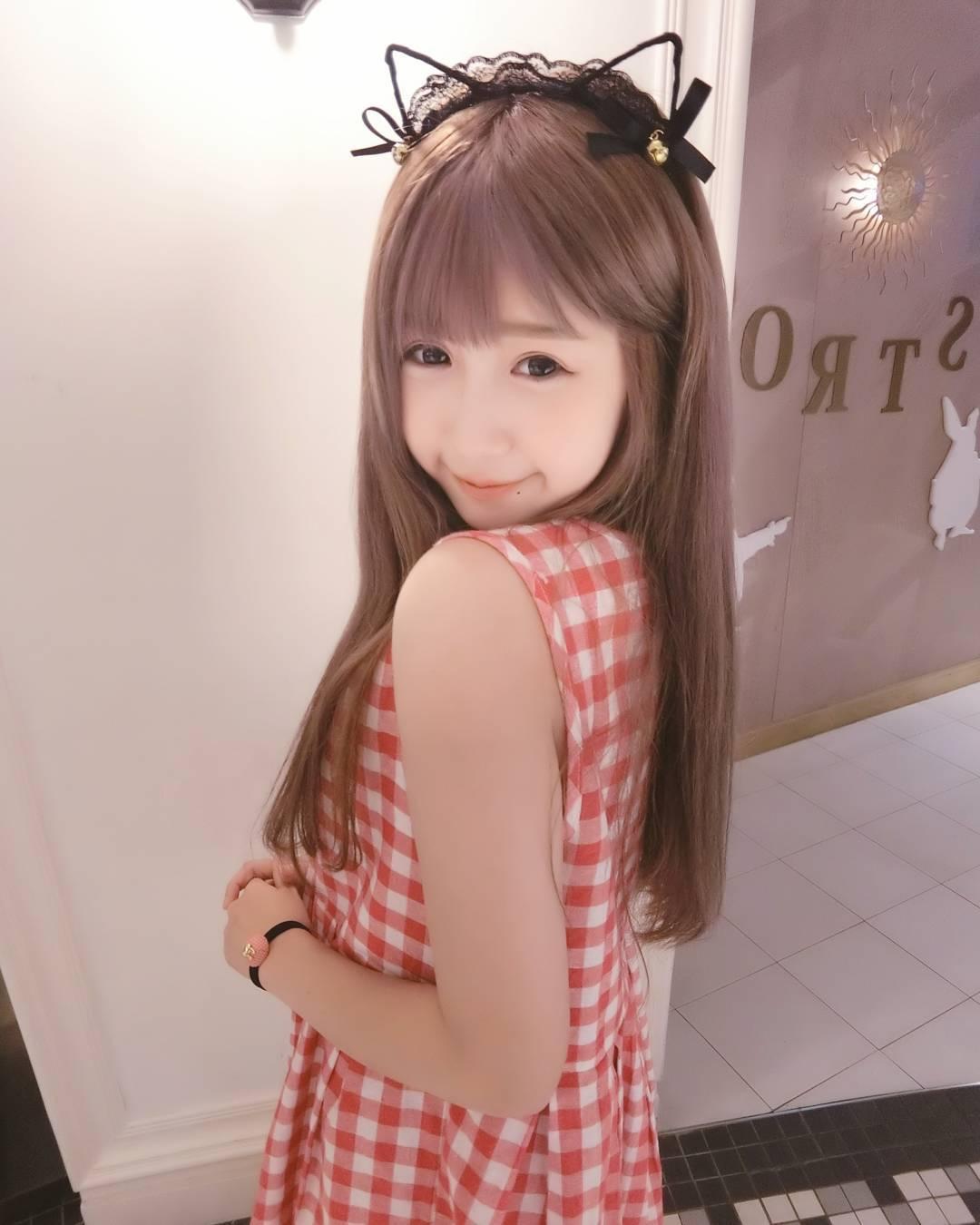 超甜美萌妹周奕瑜 深藏不露的好身材