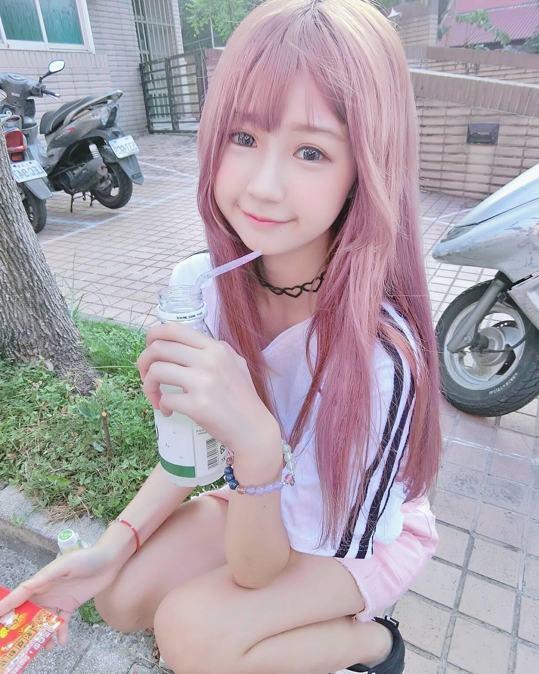 超甜美萌妹周奕瑜 深藏不露的好身材