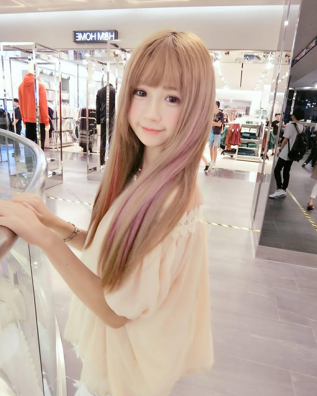 超甜美萌妹周奕瑜 深藏不露的好身材