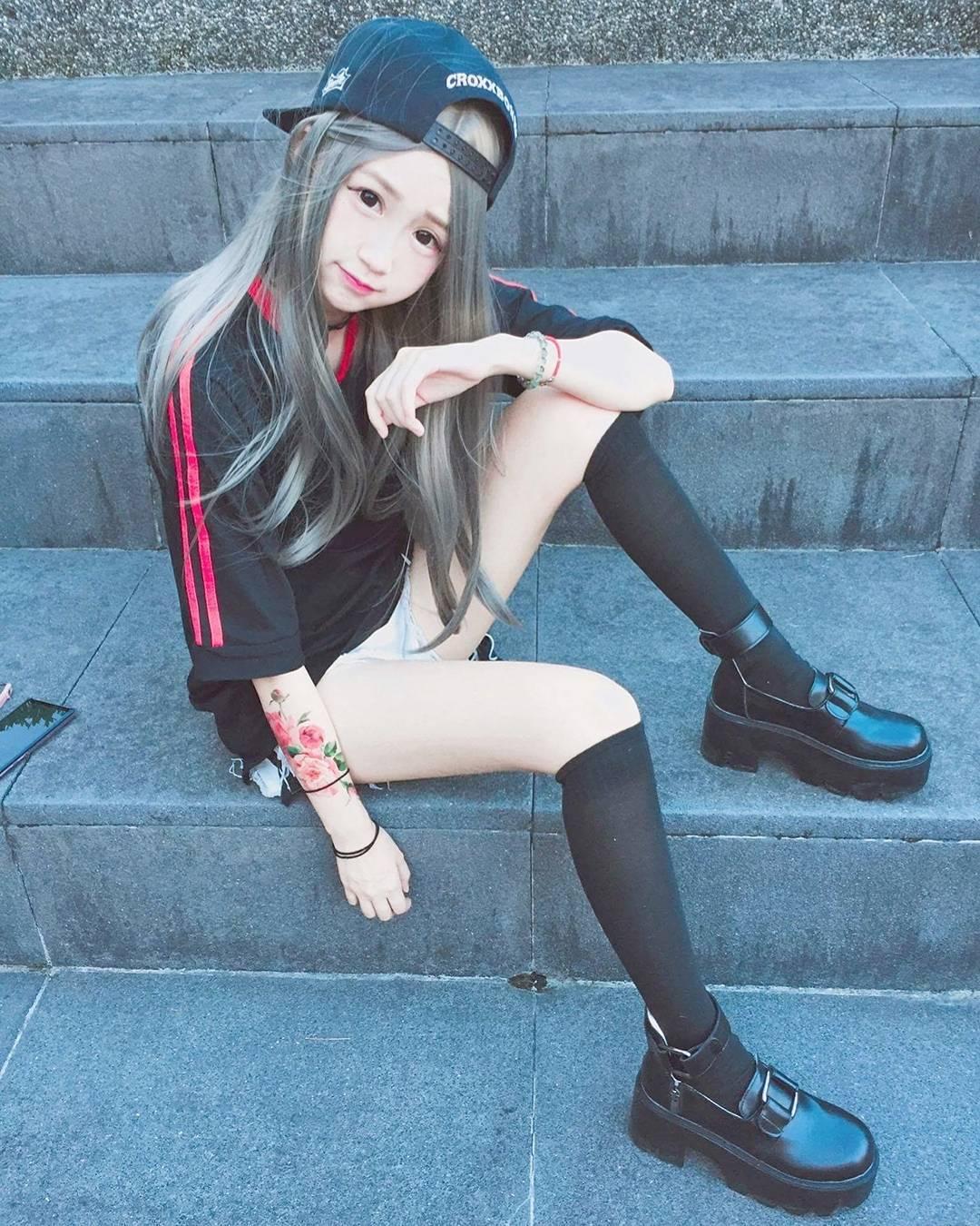 超甜美萌妹周奕瑜 深藏不露的好身材