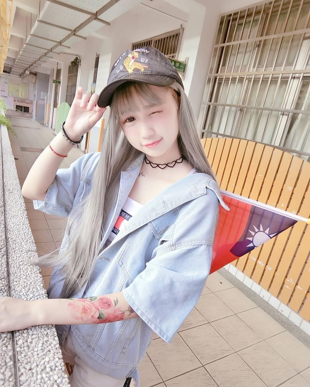 超甜美萌妹周奕瑜 深藏不露的好身材