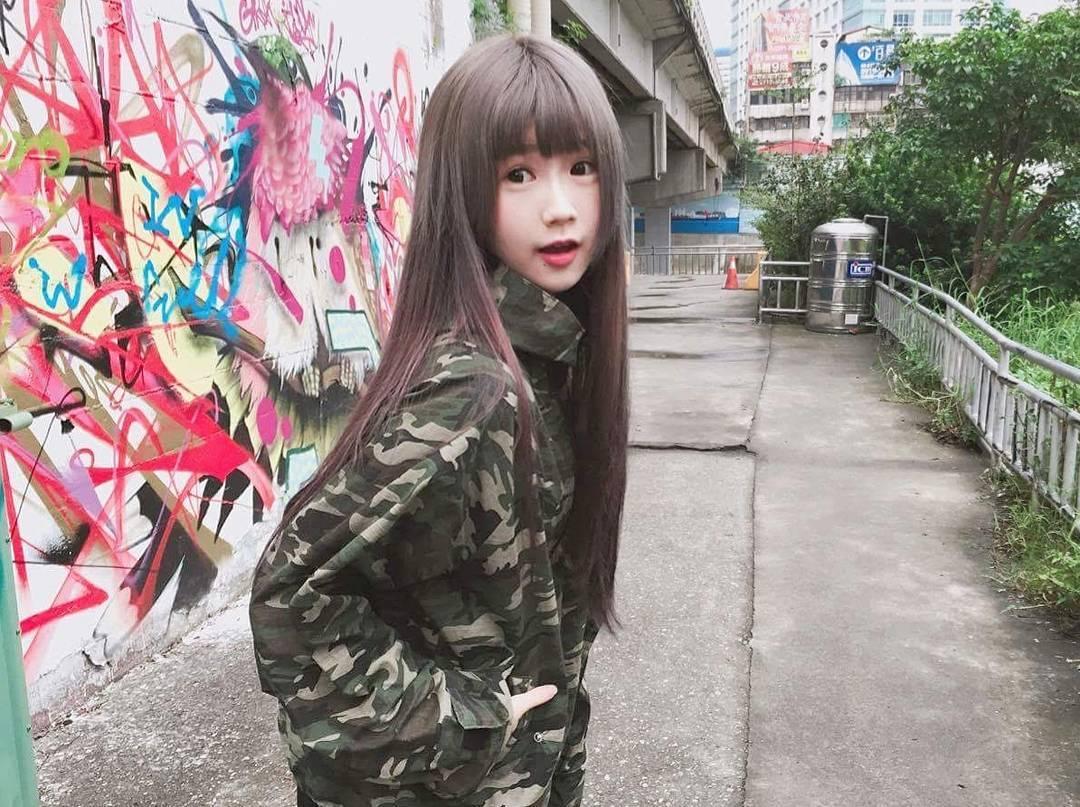 超甜美萌妹周奕瑜 深藏不露的好身材