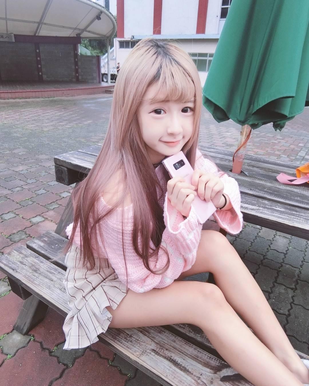 超甜美萌妹周奕瑜 深藏不露的好身材