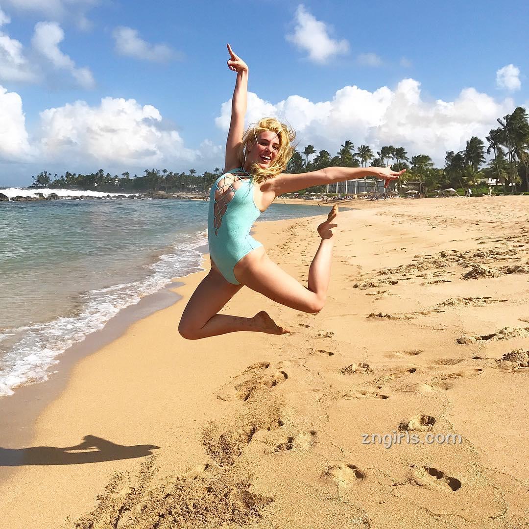 Lele Pons- 欧美版Papi酱火辣私房照