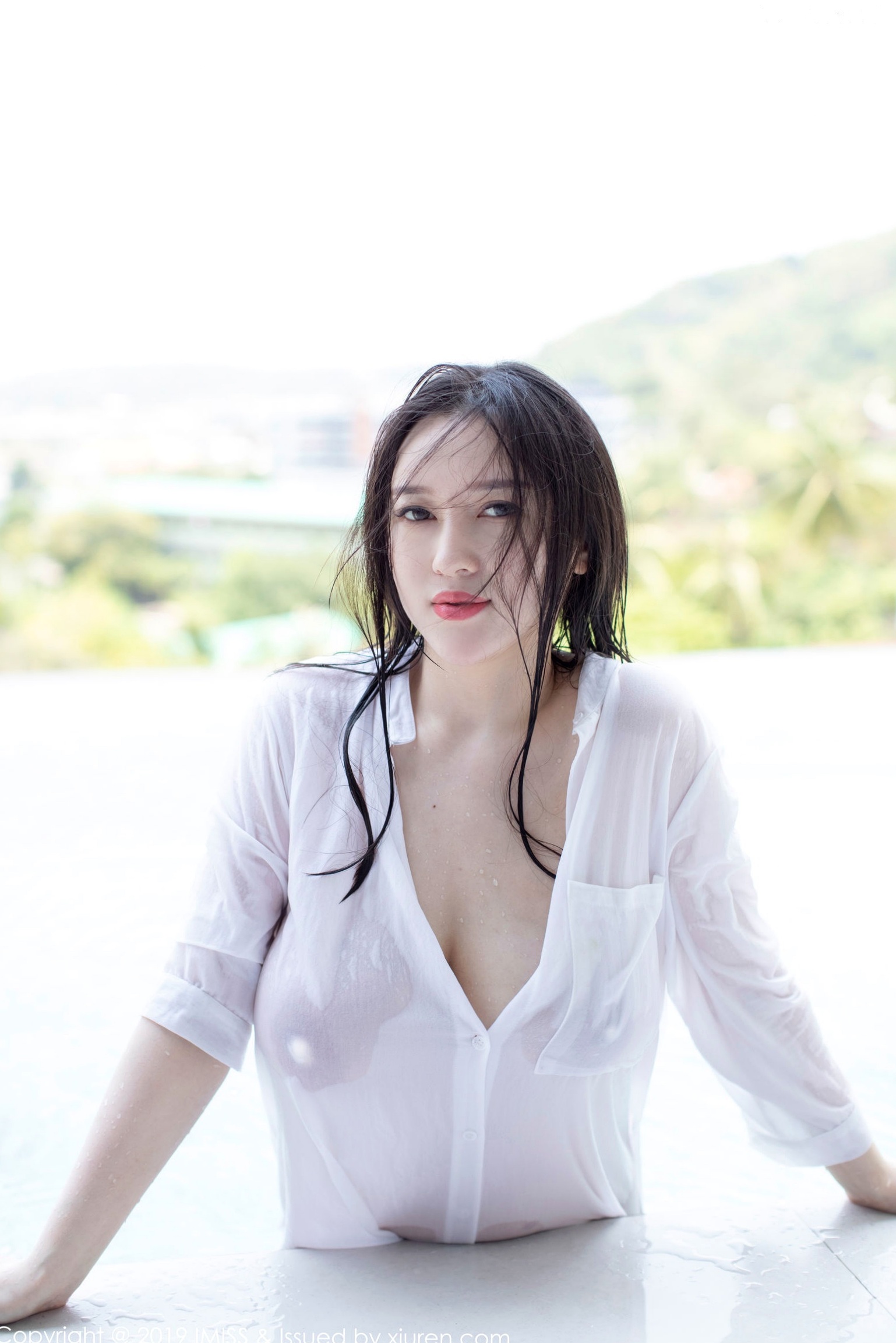 Gallery - IMiss爱蜜社 - Honey Club  恩一：普吉岛泳池白衬衣湿身真空写真，室内性感黑丝诱惑，大尺度御姐私房照爱蜜社 - Honey Club 性感湿身泳池大尺度 恩一女神私房照_秀色女神 - image 31