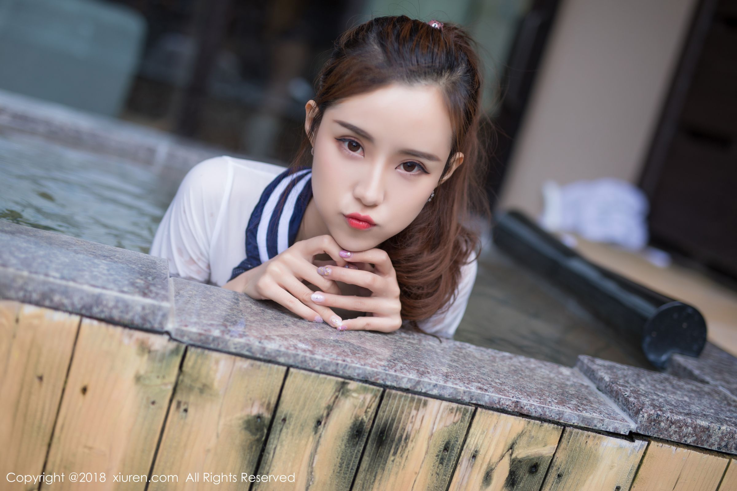 丽质美女猫宝 水手服温泉湿身
