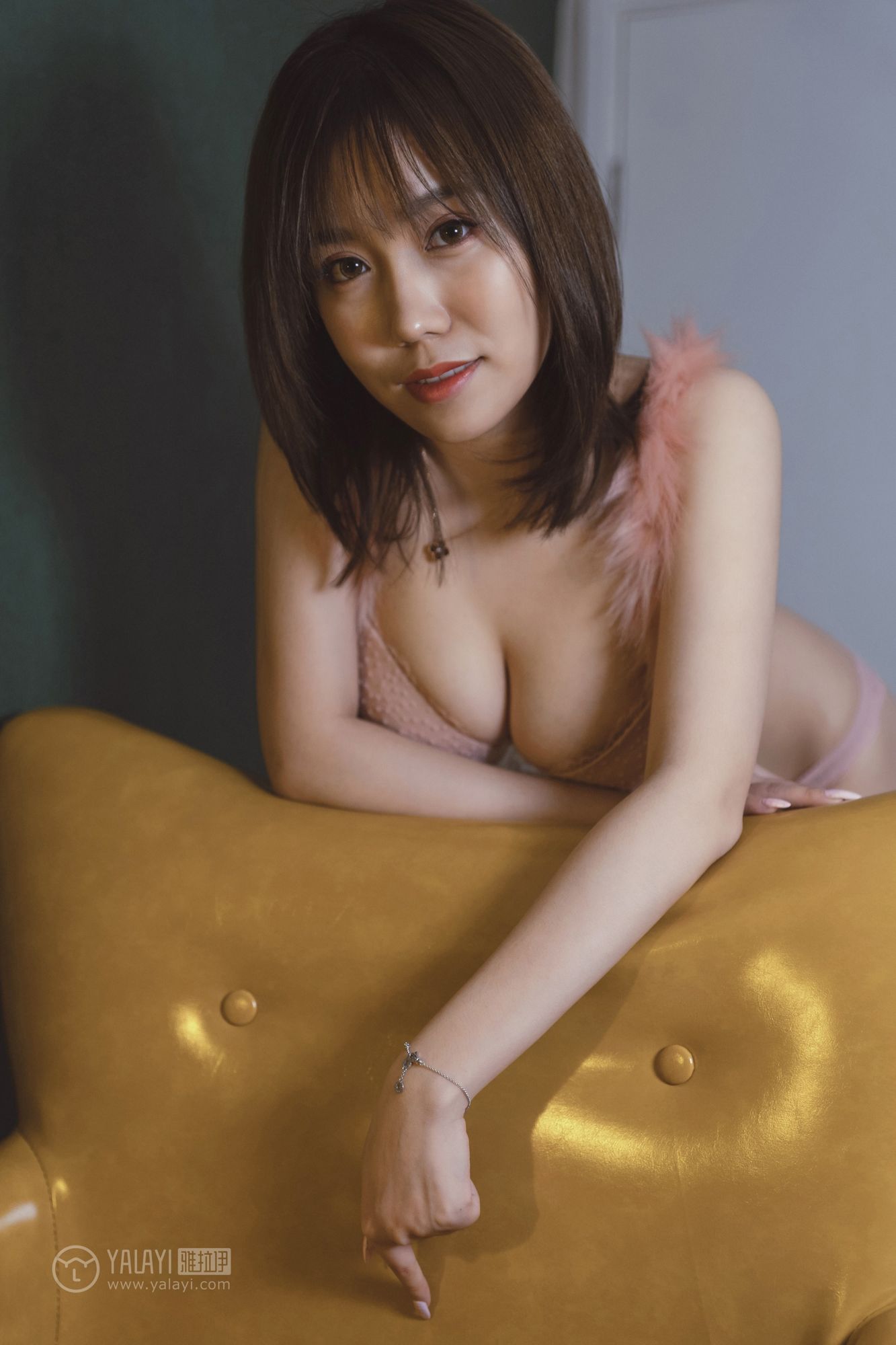 [YALAYI雅拉伊]高清写真图2018.12.07 No.139 花样年华 陈奕菲