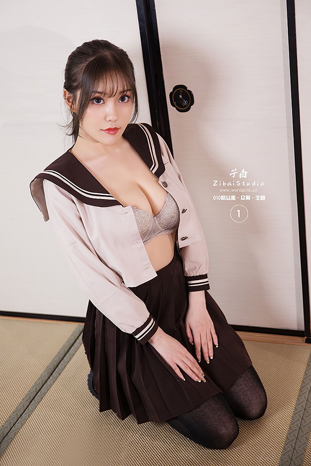 [TouTiao头条女神]高清写真图 蜜丝系列028期 邻家小学妹 陈亦菲