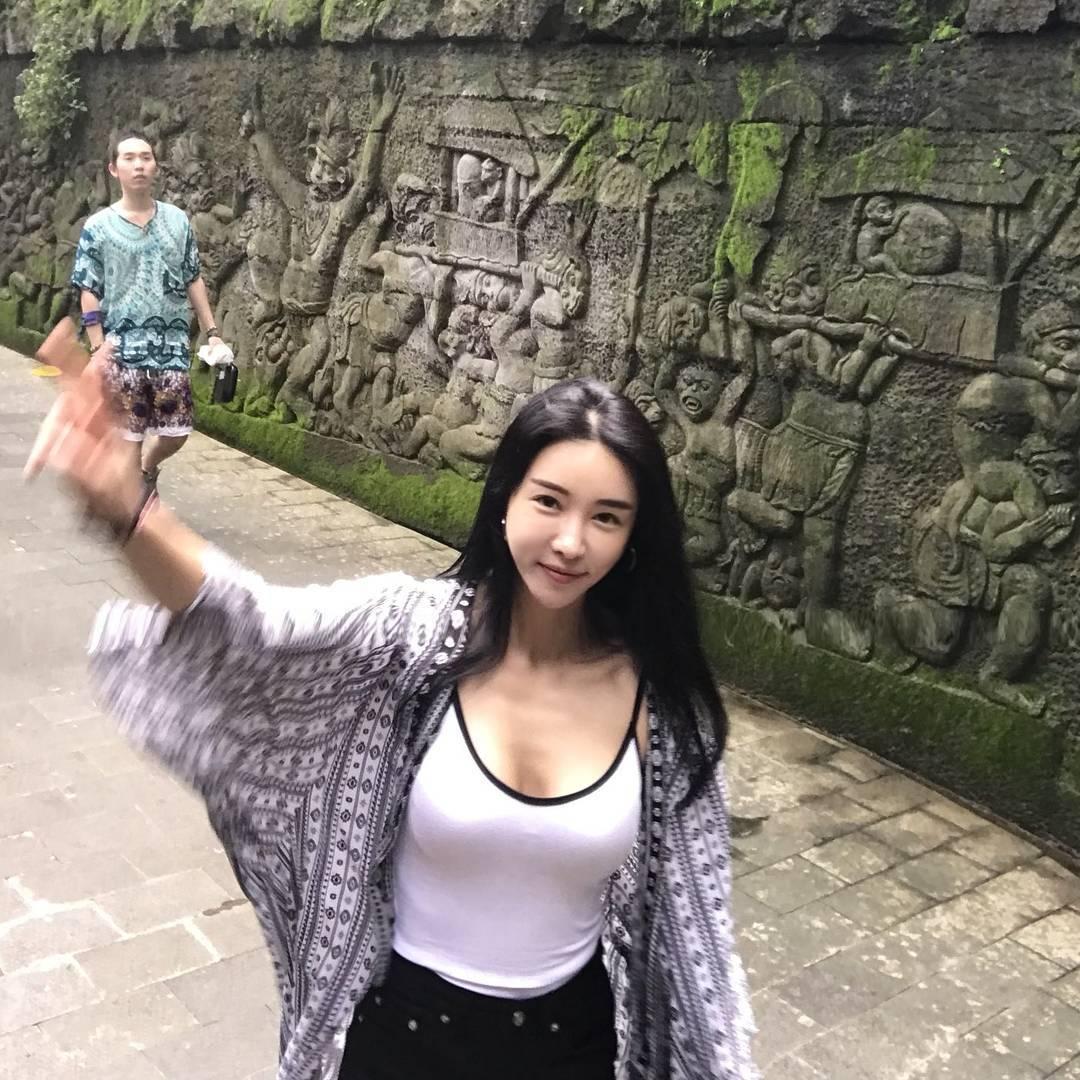 이채하- 南韩正妹比基尼春光乍泄