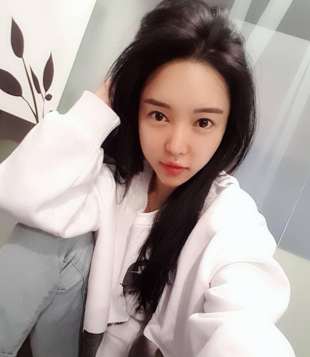 이채하- 南韩正妹比基尼春光乍泄