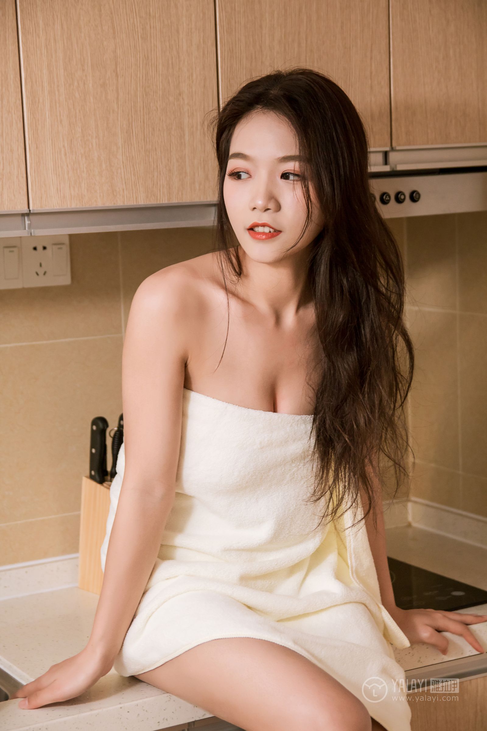[YALAYI雅拉伊]高清写真图 2019.06.10 Vol.304 裹着它 慧儿