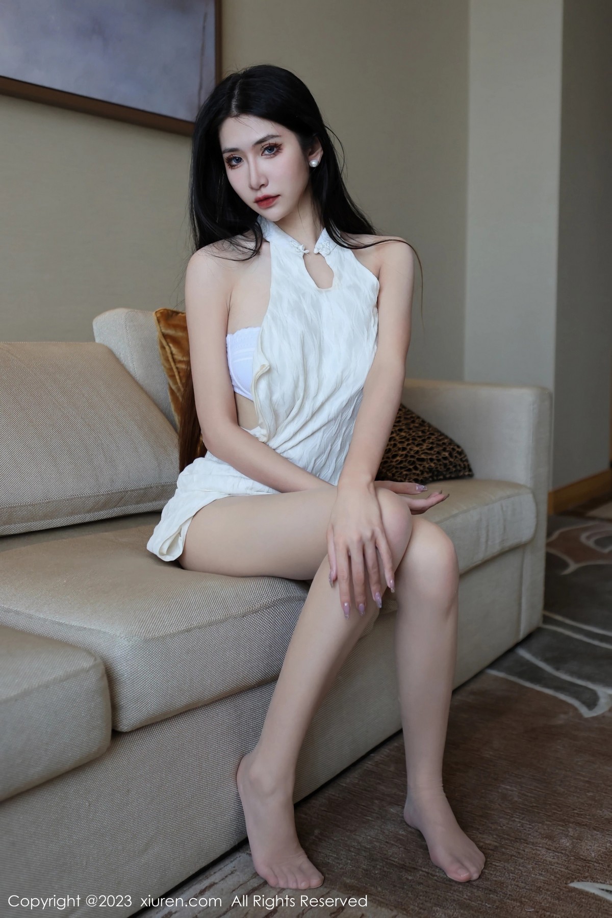 [XiuRen]高清写真图 2023.03.20 No.6438 依娜Yina 美腿丝袜