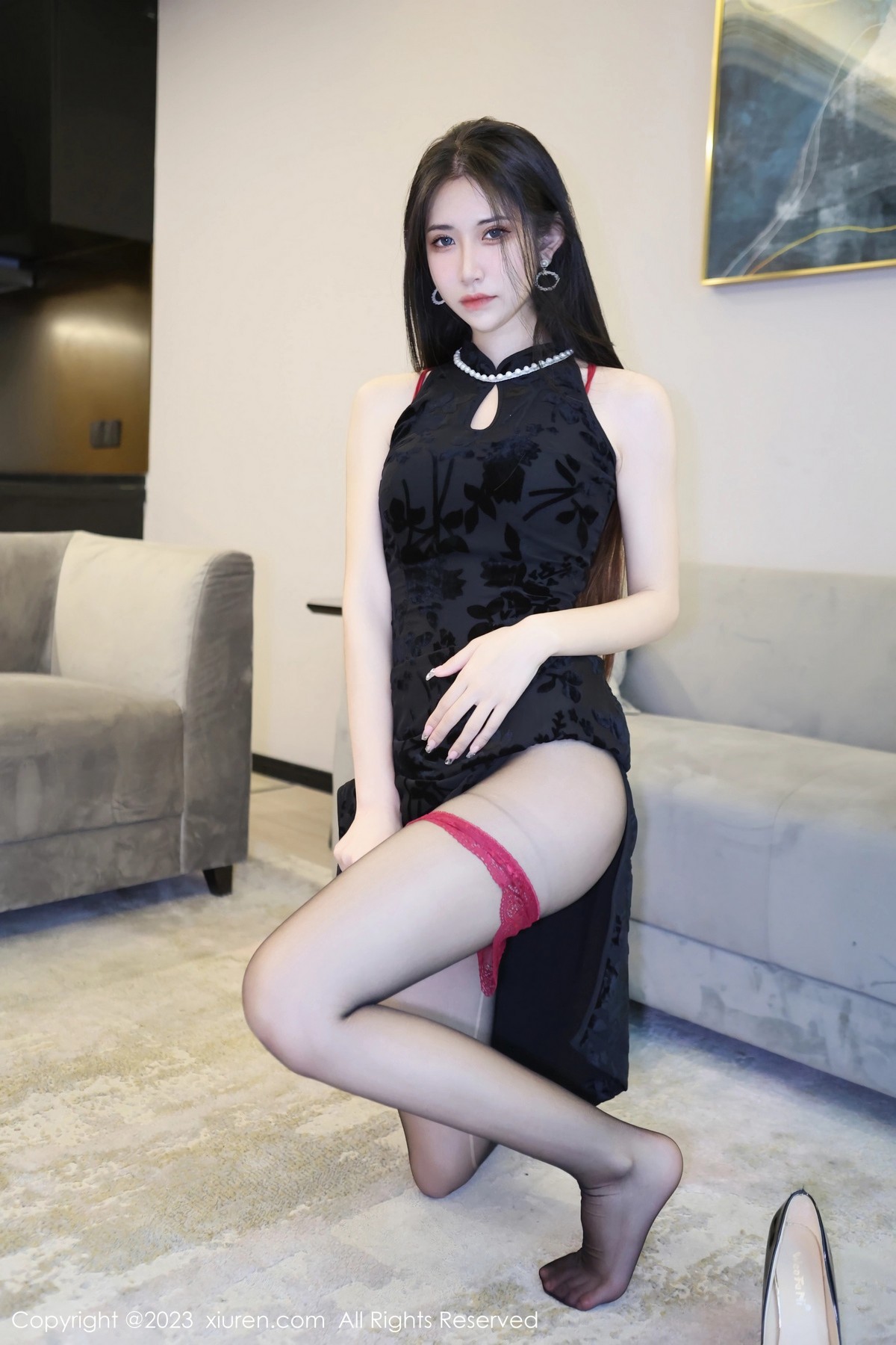 [XiuRen]高清写真图 2023.04.17 No.6583 依娜Yina 黑丝美腿